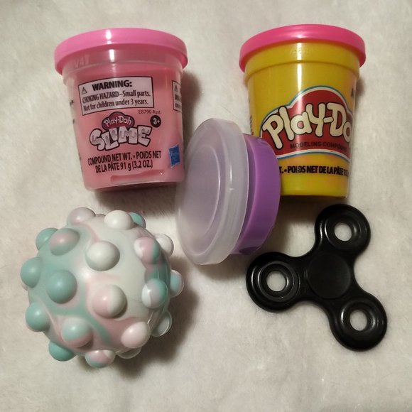 ✨FREE add-on✨ Stim toy set - Picture 1 of 1